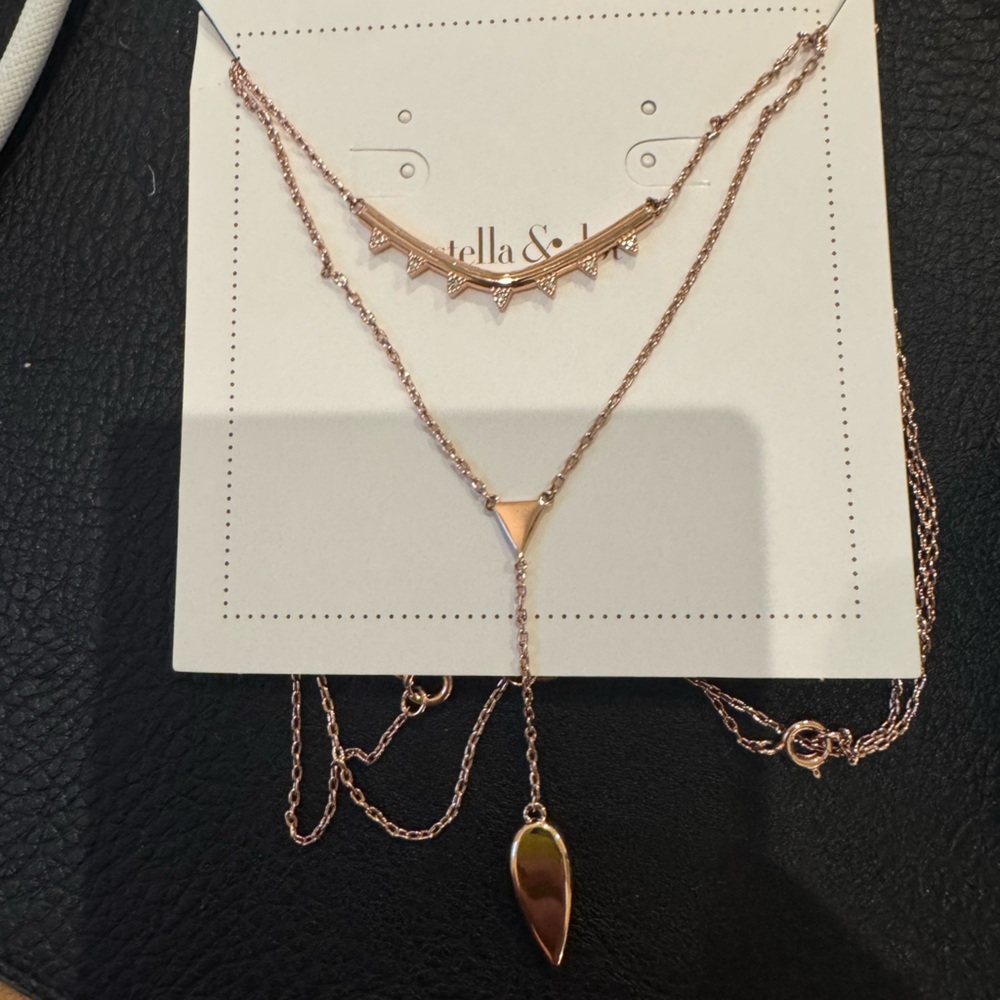 Stella & Dot Towred Rose Gold Lariat